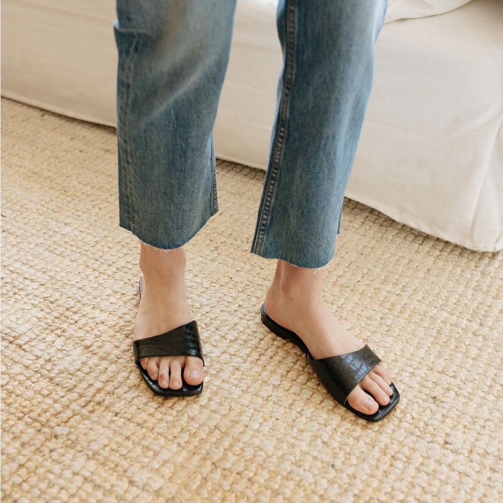 Mara & Mine Xanthe Croc Leather Flats in Black